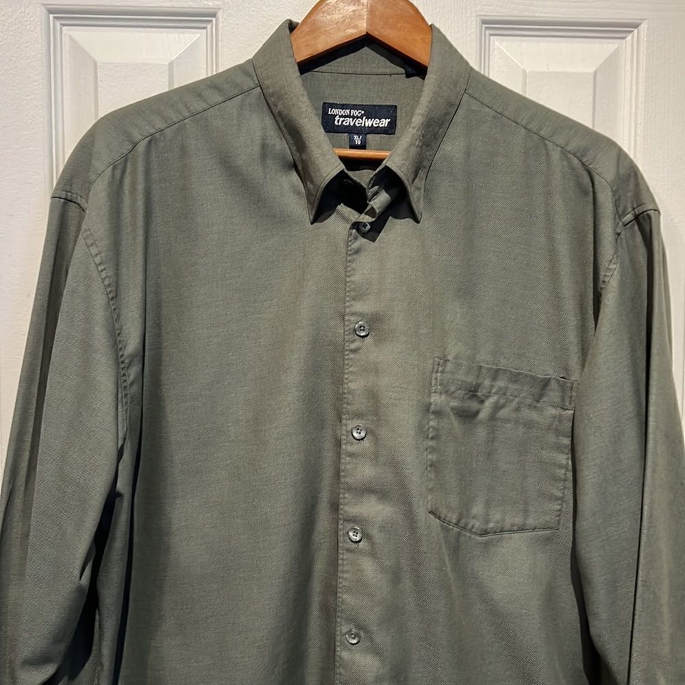 London‎ Fog Men’s Travel Wear Button Down Shirt Size XL - Picture 2 of 9